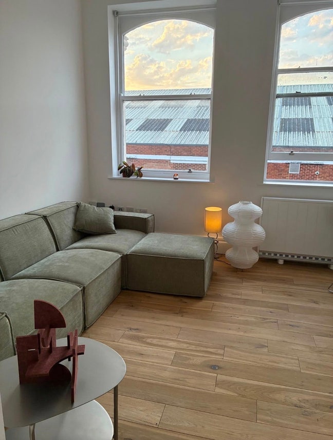 High ceilings light-filled flat in Preston Park Main Photo