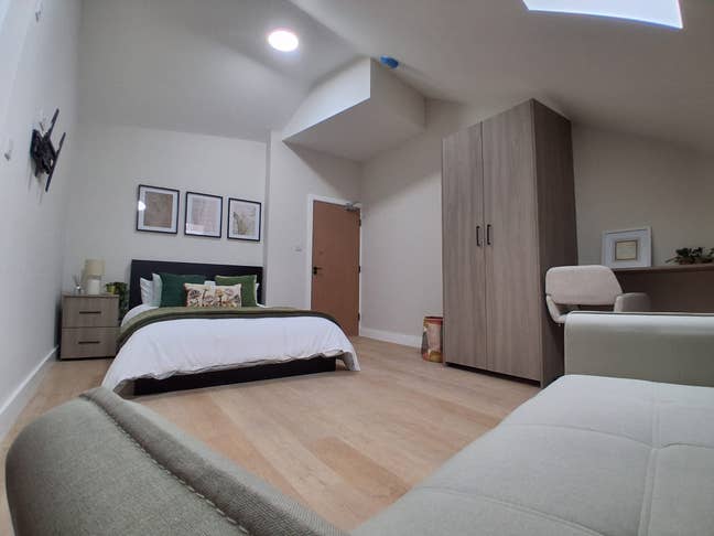 PREMIUM Ensuite Rooms & Studios in Chorley Main Photo