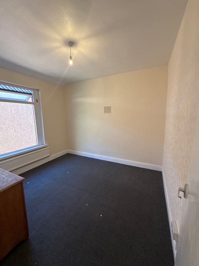 Double bed room Main Photo