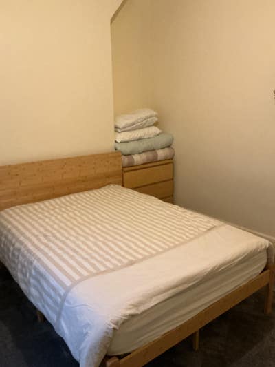 Spare room to rent  Main Photo