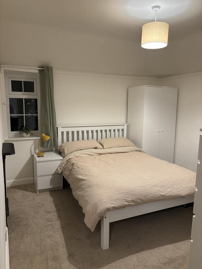 Large Double Room Available  Main Photo