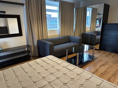 Large double room fully furnished in Muswell Hill  Main Photo