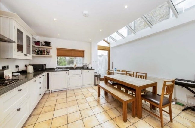 En-Suite Room in Beautiful Hammersmith House Main Photo