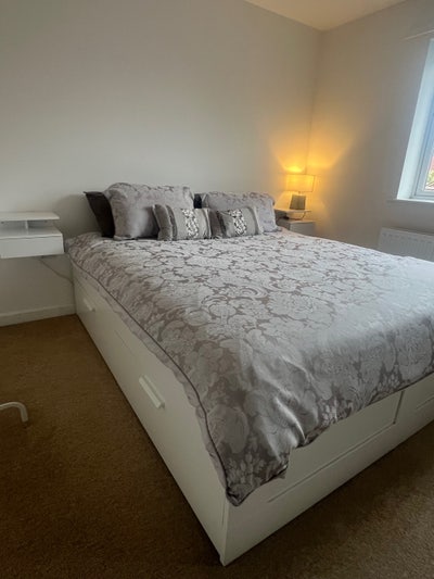 Large Double Room (Not en-suite) Main Photo