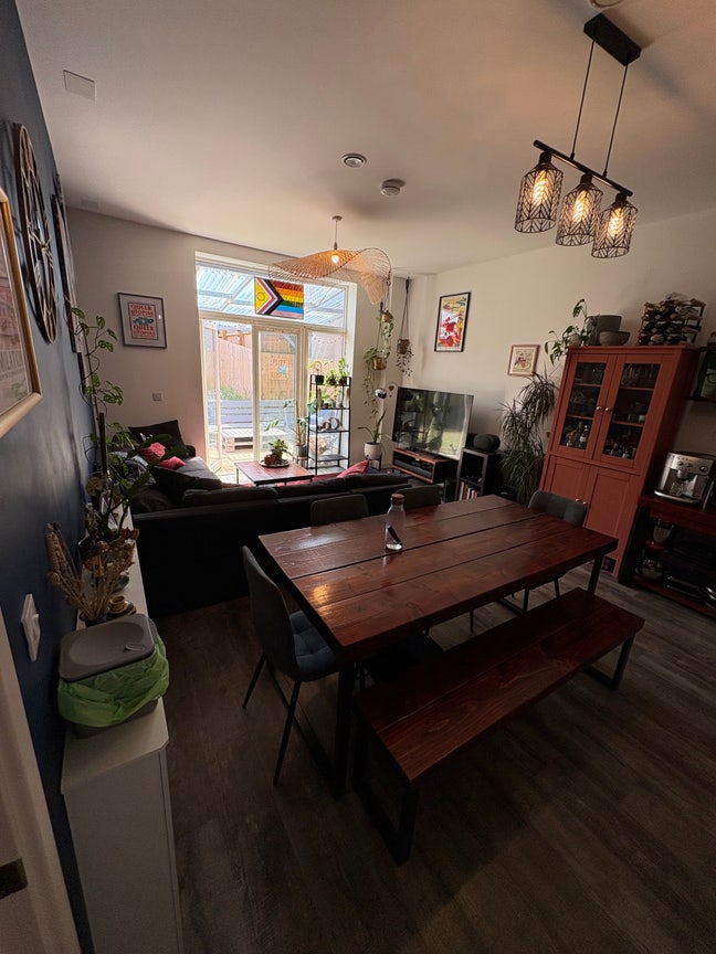 Double Room in Queer Home  Main Photo