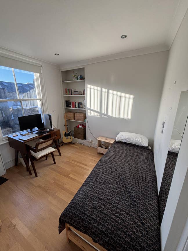 Spacious single with own bathroom, Notting Hill Main Photo