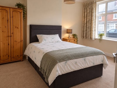 Newly Refurbished Double Rooms | Bills Included Main Photo