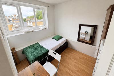 Double Room SW15 | Bills Included | &pound;870 Main Photo