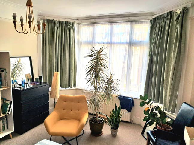 Bright Large Double Room &pound;950 pcm (Bills Incl) Main Photo