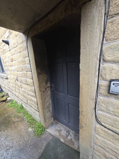 Studio apartment to rent in a great location  Main Photo