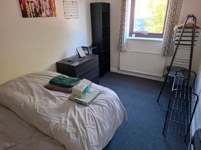 Town centre flat  Main Photo