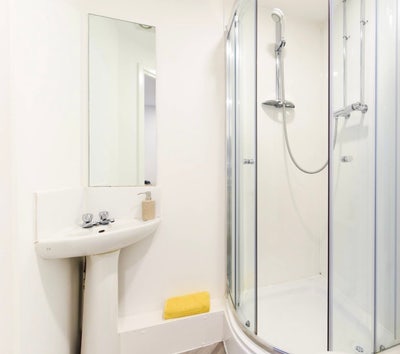 Silver en-suite - 95&pound;/week - First two months Paid Main Photo