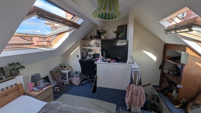 One Double Room in Headingley Available Main Photo