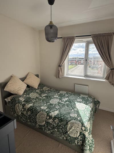 Furnished Double Room | Own Bathroom | Parking Main Photo