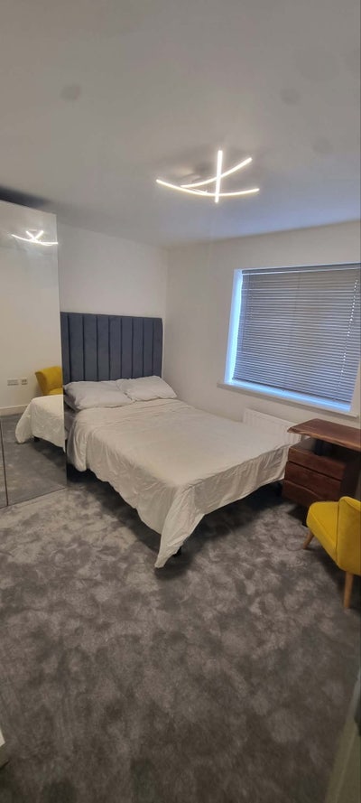 Bills Included - Double Room - Romford RM1 Main Photo