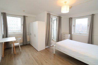 ⚡Private Balcony - Double Room in Bethnal Green⚡ Main Photo