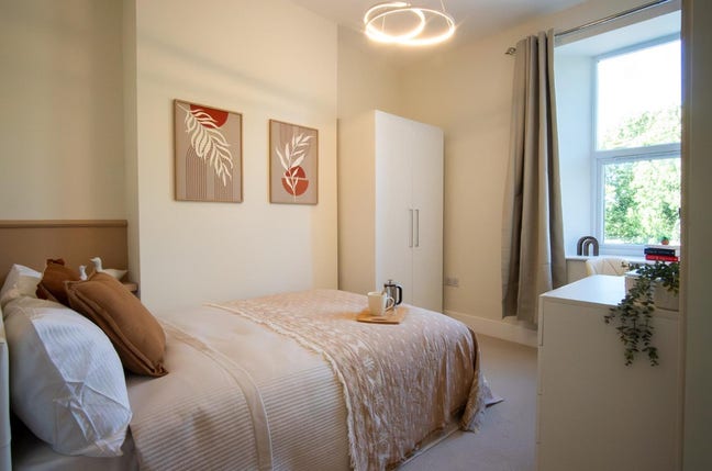    Double  Rooms  Available  | Fishponds  Rd Main Photo