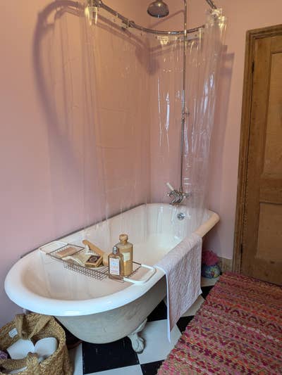 Charming Room in Soho Georgian Flat. Main Photo