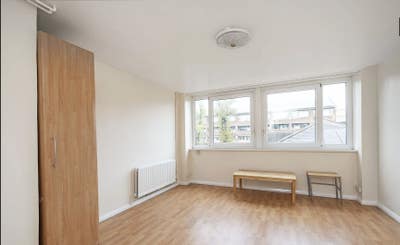 Huge Bright Double in Hackney Duplex Flat Main Photo