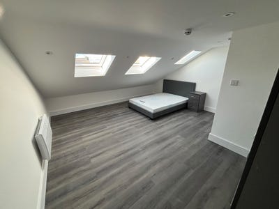 Ensuite Rooms close to Elizabeth Line Main Photo