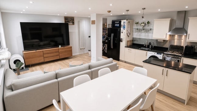 En-suite double room available in Wandsworth Main Photo