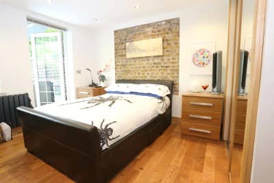 🌿 2-Bed Garden Flat+Hot Tub 🛁 Bethnal Green ✨ Main Photo