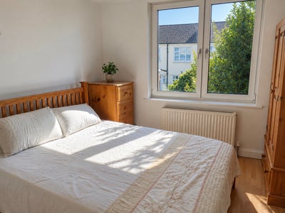 Double Furnished Room  Main Photo