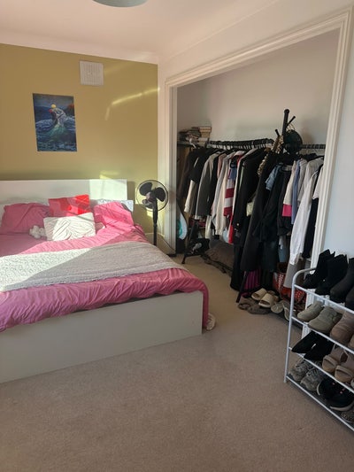 Spacious Room in Friendly Putney Flat - 21 Dec  Main Photo
