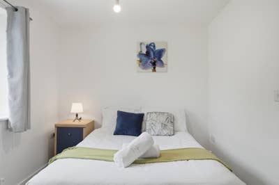 Specious Double Rooms with Shared facilities Main Photo