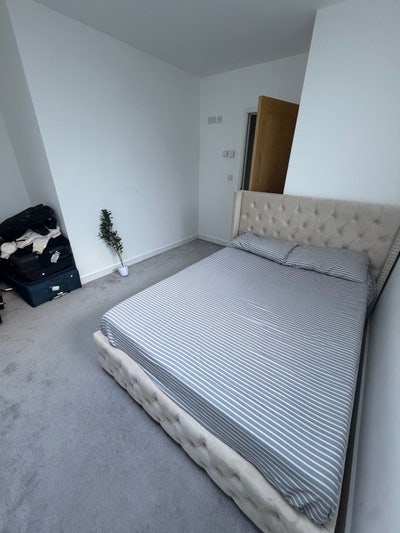 Room for rent  Main Photo
