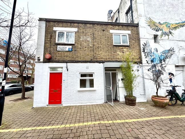 2 Bed Flat Tilloch Street, Islington, N1 Main Photo