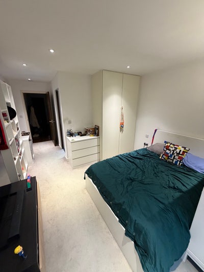Wonderful double room with en suite, gym, and spa Main Photo