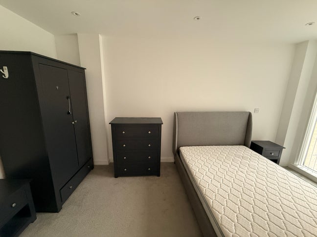 Burlington Square M15 Double Room Private Bathroom Main Photo