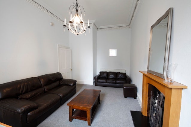 Spacious 2 bed tenement with great kitchen Main Photo