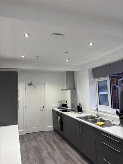 Premium & New En-Suite Rooms in NN8 3Hp - Nhs Main Photo