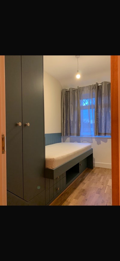 Room to rent Main Photo