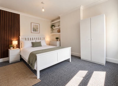 Double | Town Centre | Deposit Free Option Main Photo