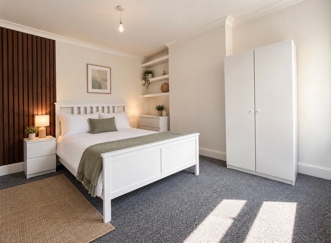 Double | Town Centre | Deposit Free Option Main Photo