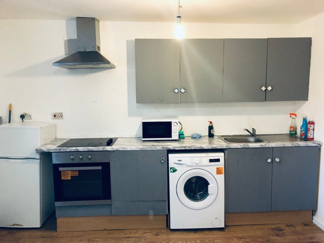    1  bedroom  flat  to  let  @  CT17 available  1  Nov
 Main Photo
