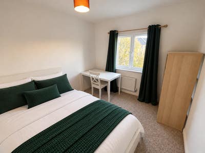Cozy Double Room – Flack End, CB4 (15FE6) Main Photo