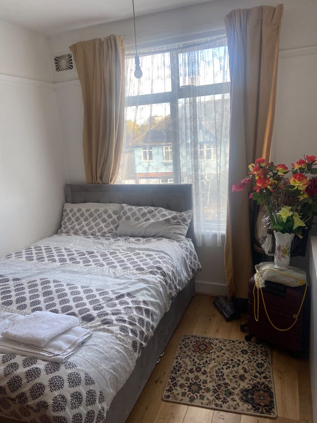 Low cost accommodation in Kensal Green NW10 Main Photo