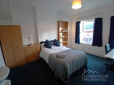 Double Room Available in Earlsdon House Share Main Photo