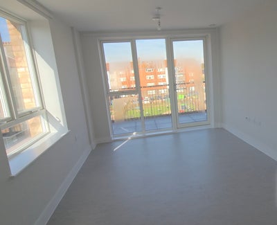 Open plan living room available  Main Photo