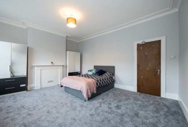 Room Available to rent 📍Stockwell! Main Photo
