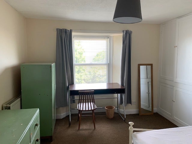 2 Rooms at Wodehouse Terrace, Falmouth Main Photo