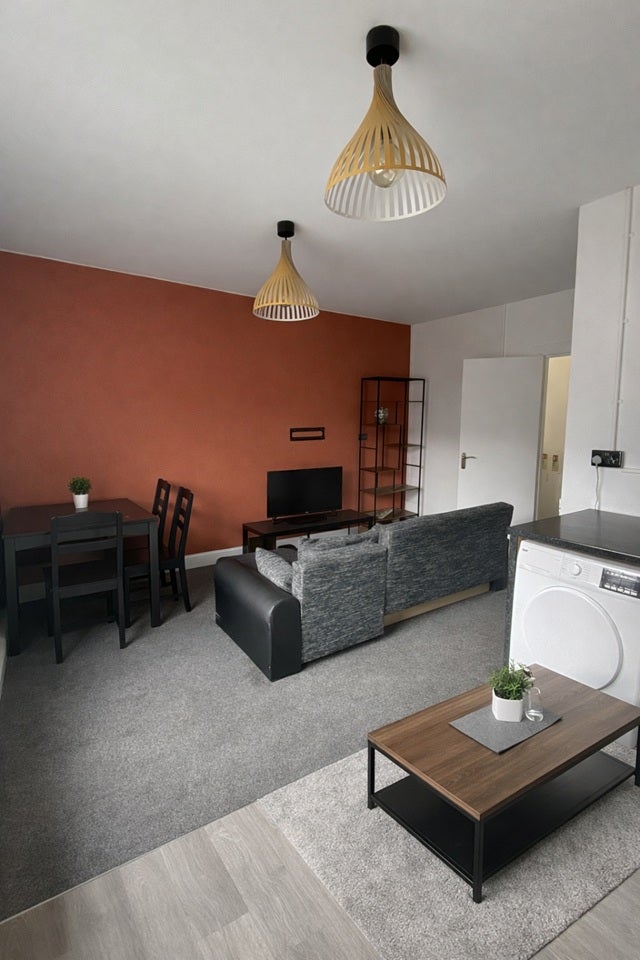 1 Bed Flat, Oxford St, SO14 Main Photo