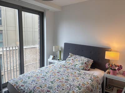 Double Room Available in Royal Docks  Main Photo