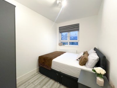 Great Price Doubleroom in West Kensington Main Photo