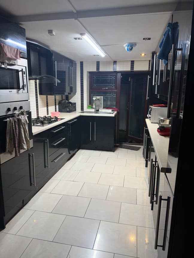 Double Size Xl Loaf Room Available for Rent Main Photo