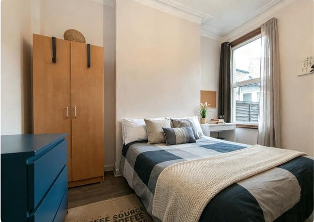 Modern Double Fully Furnished By Station Main Photo